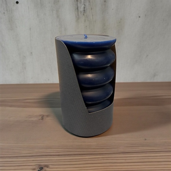 Better Homes And Gardens Blue Pillar Candle for home decor - Picture 2 of 4